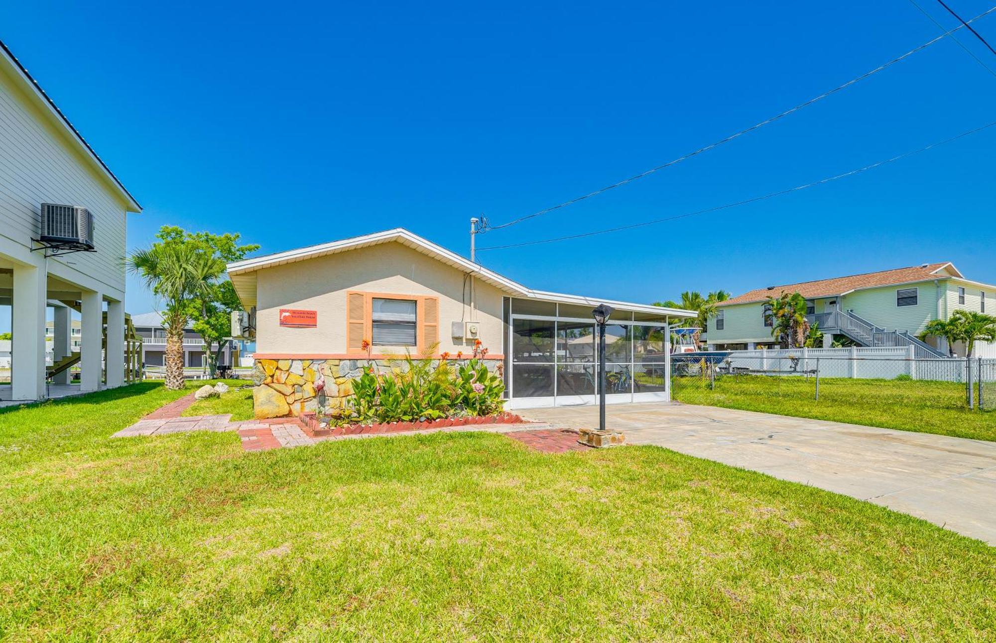 Waterfront Hernando Beach Home With Dock And Hot Tub! Екстер'єр фото