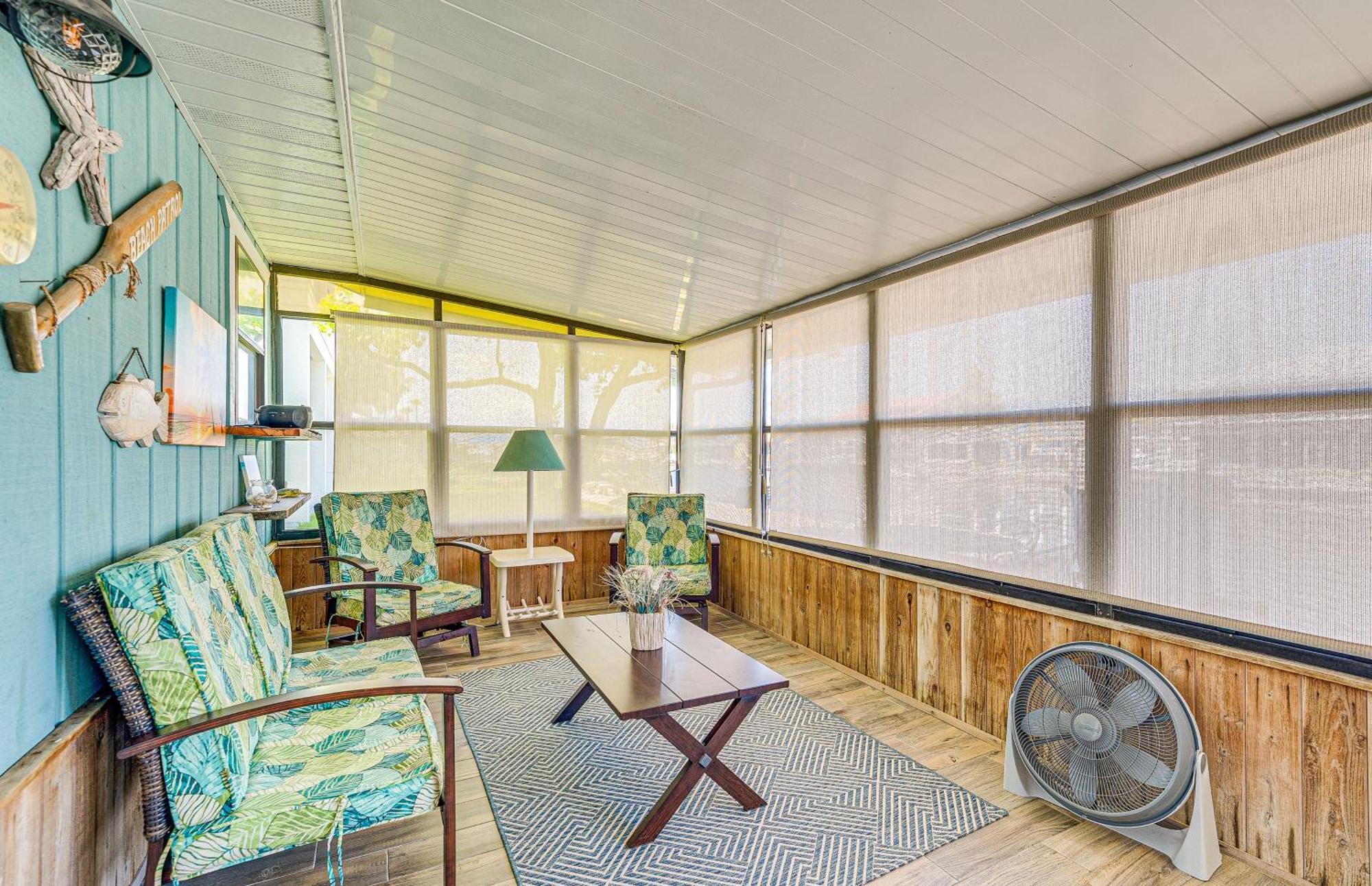 Waterfront Hernando Beach Home With Dock And Hot Tub! Екстер'єр фото