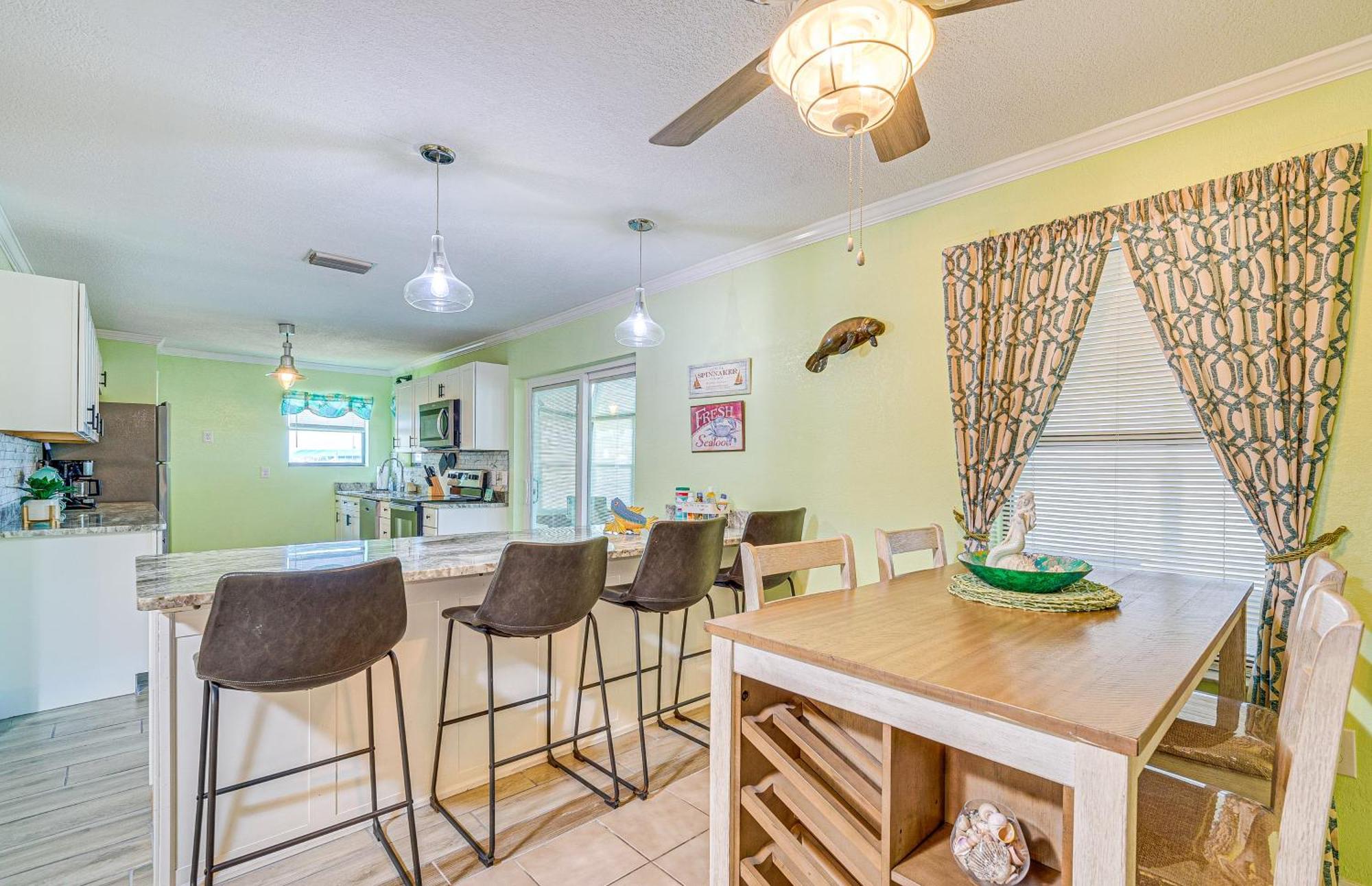 Waterfront Hernando Beach Home With Dock And Hot Tub! Екстер'єр фото